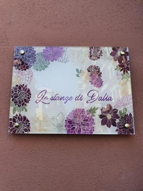 Le Stanze Di Dalia Bed & Breakfast โครโตเน ภายนอก รูปภาพ